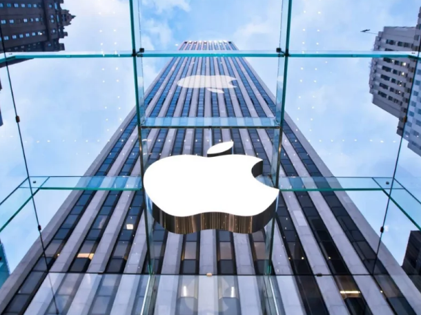 Apple Reportedly Plans Staggered iPhone 18 Launch, New Foldable Device in the Works