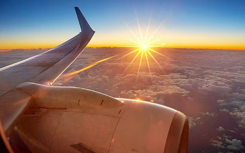 Hundreds of Flights Cancelled as UAE Airlines Extend Suspensions Amid Regional Conflict