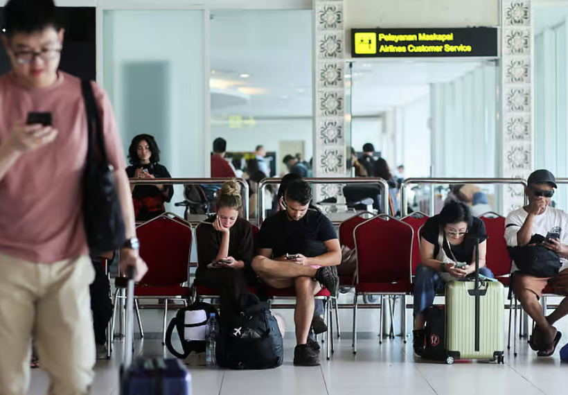 Volcanic Ash Disrupts UAE and Gulf Flights to Jakarta for Fourth Day
